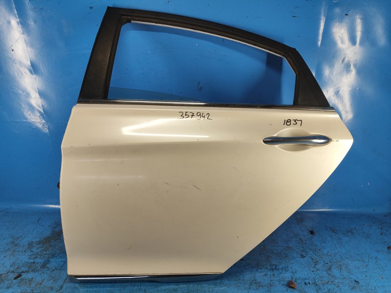 Дверь задняя левая HYUNDAI SONATA YF 10-14 2012 2.4 G4KK 77003-4R000 Б/У