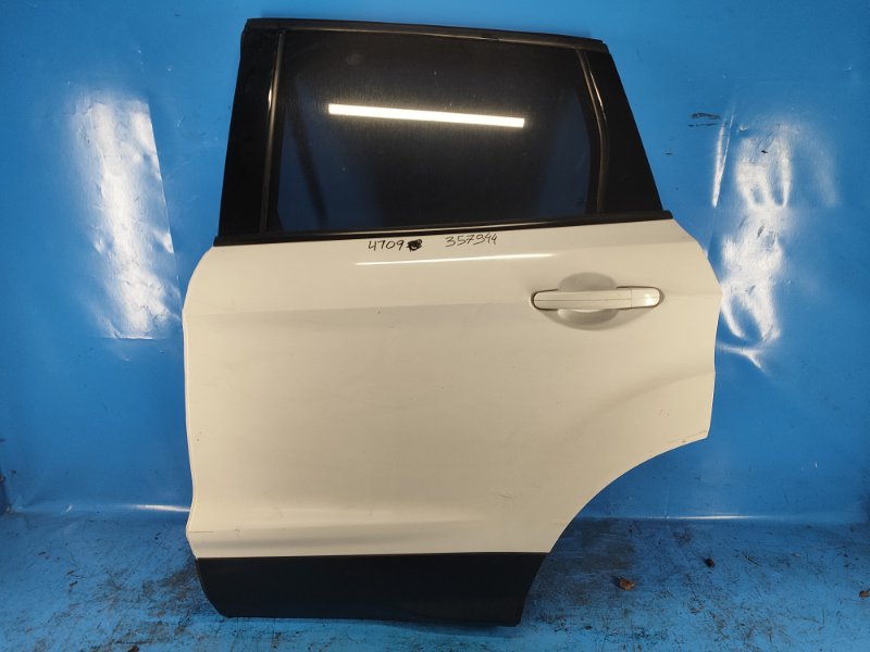Дверь задняя левая FORD ESCAPE 12-19 2018 T15HDTX CJ5Z-7824631-A Б/У