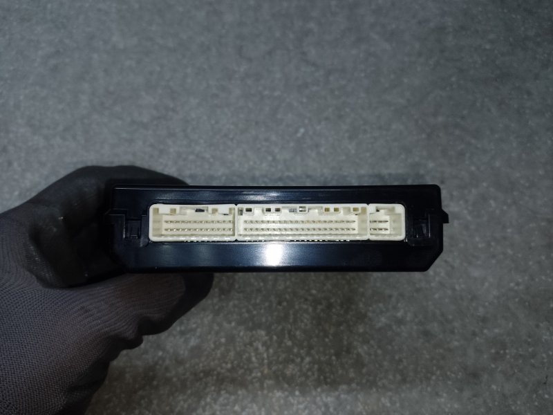 Блок управления центральным замком SUBARU LEGACY BN 14-18 2.5 FB25B