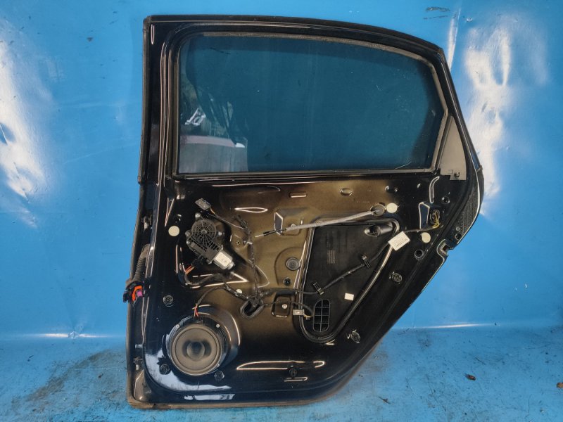 Дверь задняя правая PASSAT B8 14- 2015 1.8 CPRA