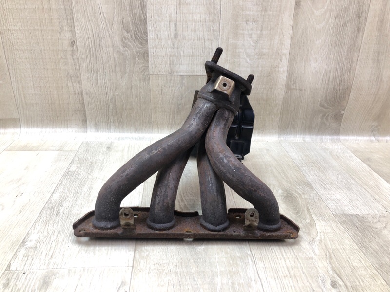 Коллектор выпускной KIA FORTE YD 12- 28510-2E000 Б/У