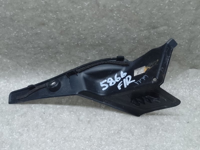 Пластик под лобовое стекло / Жабо правый LEGACY BN 14-18 2014 2.5 FB25B