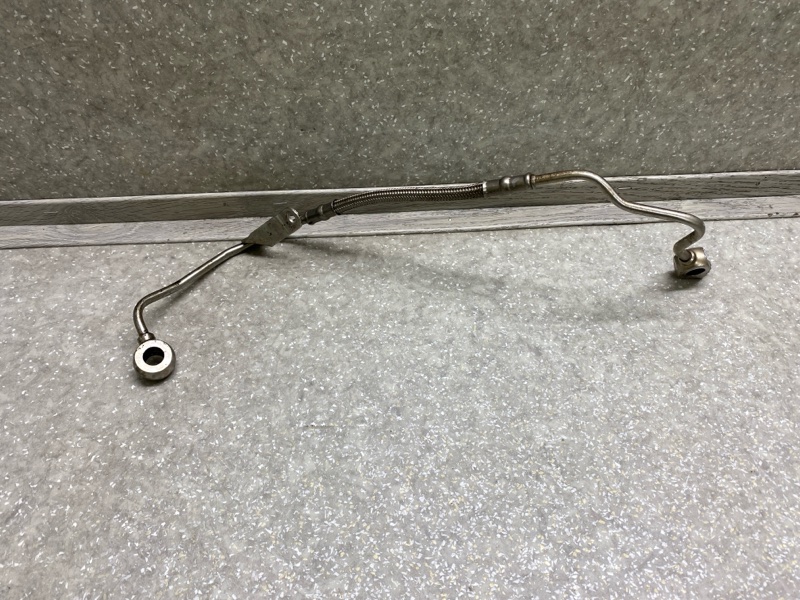 Трубка подачи масла в турбину NISSAN JUKE 10-19 2011 1.6 MR16DDT 15192-1KC0D Б/У