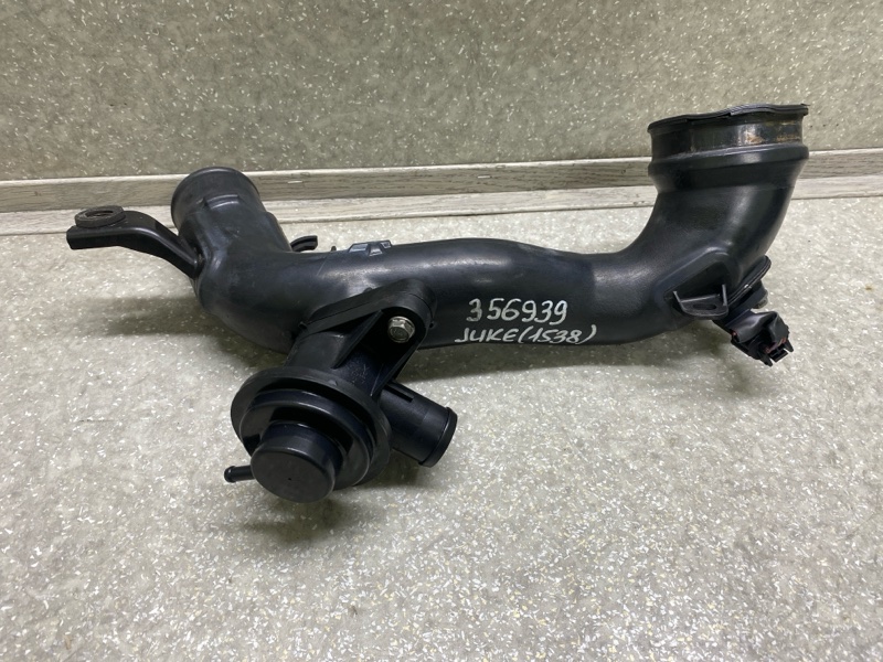 Запчасть патрубок интеркулера NISSAN JUKE 10-19 2011 1.6 MR16DDT 14460-1KC0C Б/У Патрубок интеркулера NISSAN JUKE 10-19 2011 1.6 MR16DDT 14460-1KC0C Б/У