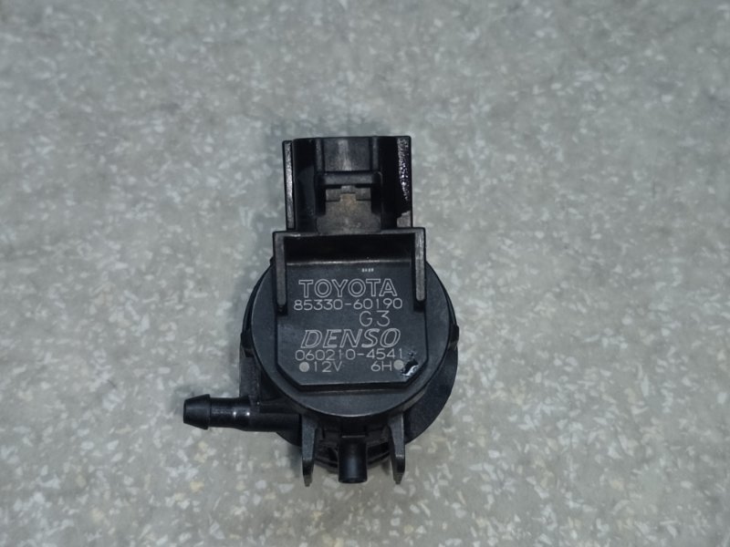 Насос омывателя стекла передний TOYOTA RAV4 05-12 Насос омывателя стекла передний TOYOTA RAV4 05-12