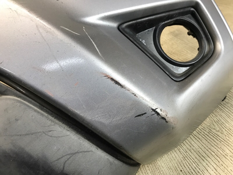 Бампер передний TACOMA 05-15 2015 4.0 1GRFE