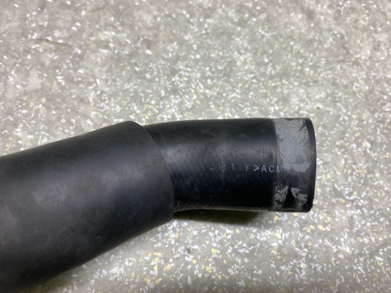 Патрубок интеркулера NISSAN JUKE 10-19 1.6 MR16DDT Патрубок интеркулера NISSAN JUKE 10-19 1.6 MR16DDT