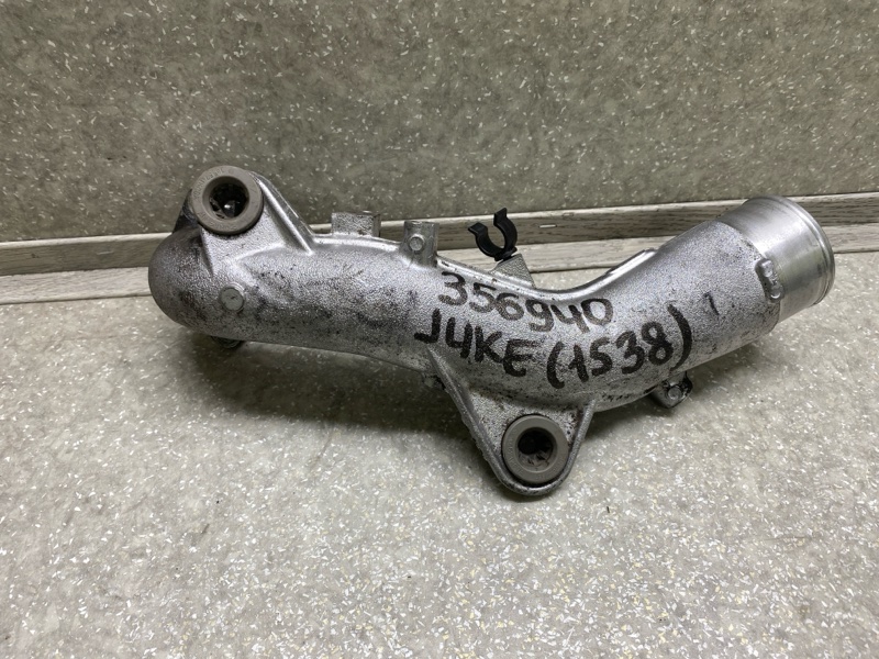 Запчасть патрубок интеркулера NISSAN JUKE 10-19 2011 1.6 MR16DDT 14460-1KC0A Б/У Патрубок интеркулера NISSAN JUKE 10-19 2011 1.6 MR16DDT 14460-1KC0A Б/У