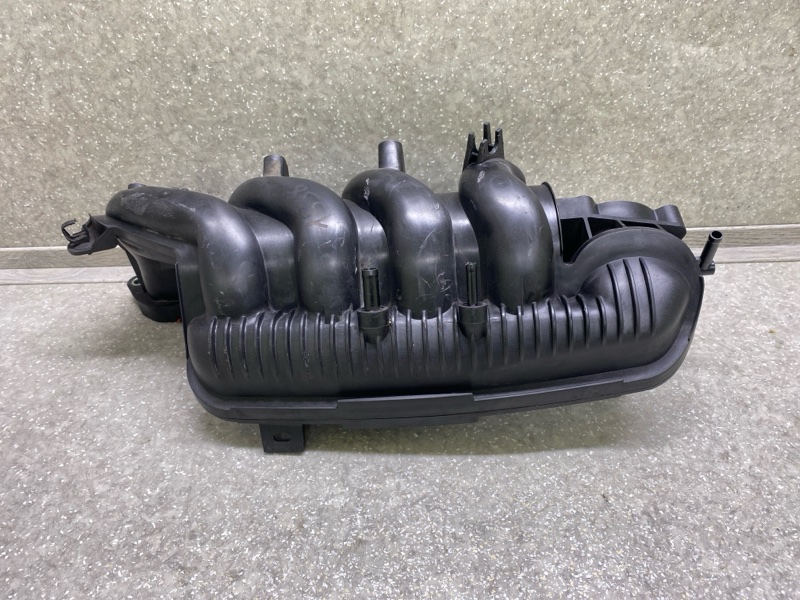 Коллектор впускной JUKE 10-19 2011 1.6 MR16DDT