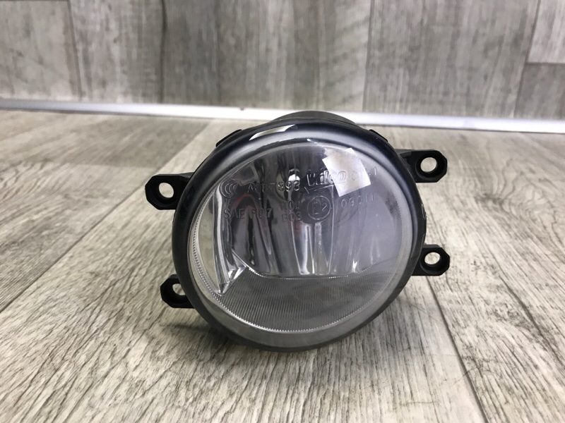 Запчасть противотуманная фара левая TOYOTA TACOMA 05-15 2015 4.0 1GRFE 8122008020 Б/У Противотуманная фара левая TOYOTA TACOMA 05-15 2015 4.0 1GRFE 8122008020 Б/У