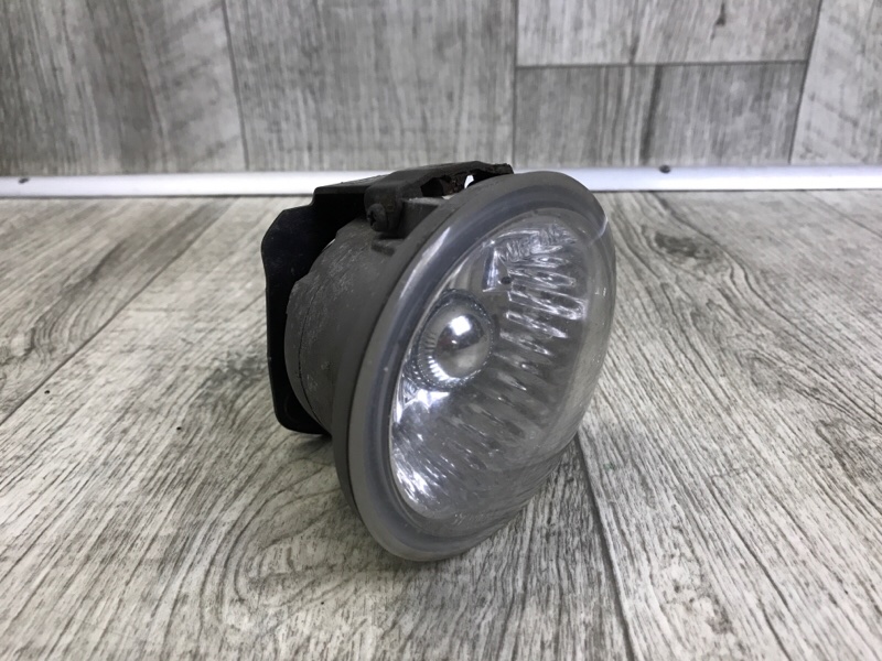 Противотуманная фара левая FX S50 03-08 2005 3.5 VQ35DE