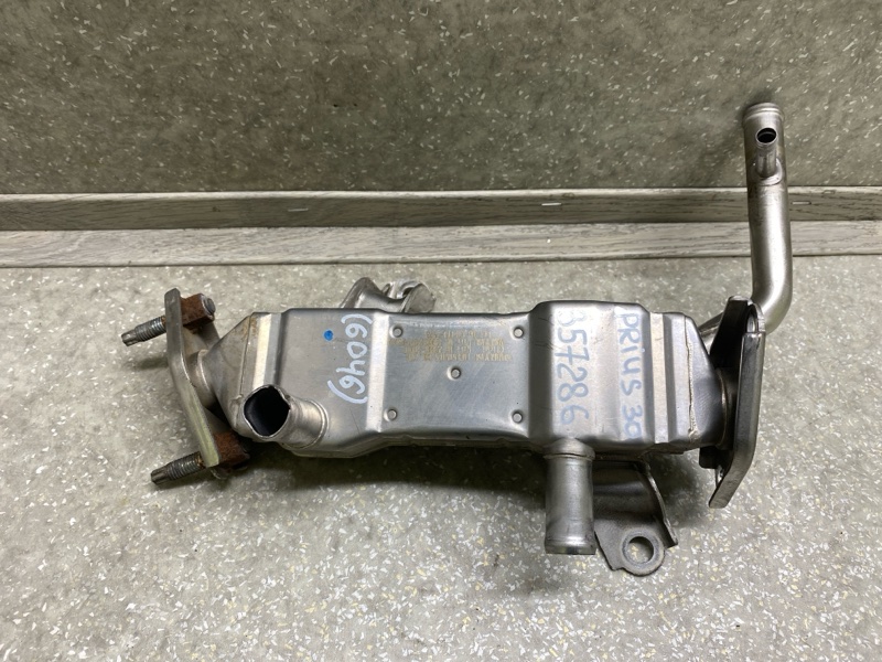 Запчасть радиатор системы egr TOYOTA PRIUS - 30 09-17 2011 XW30 1.8 2ZRFXE 25601-37010 Б/У Радиатор системы EGR TOYOTA PRIUS - 30 09-17 2011 XW30 1.8 2ZRFXE 25601-37010 Б/У