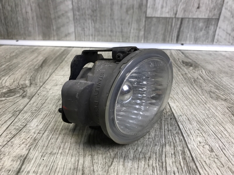 Противотуманная фара правая FX S50 03-08 2005 3.5 VQ35DE