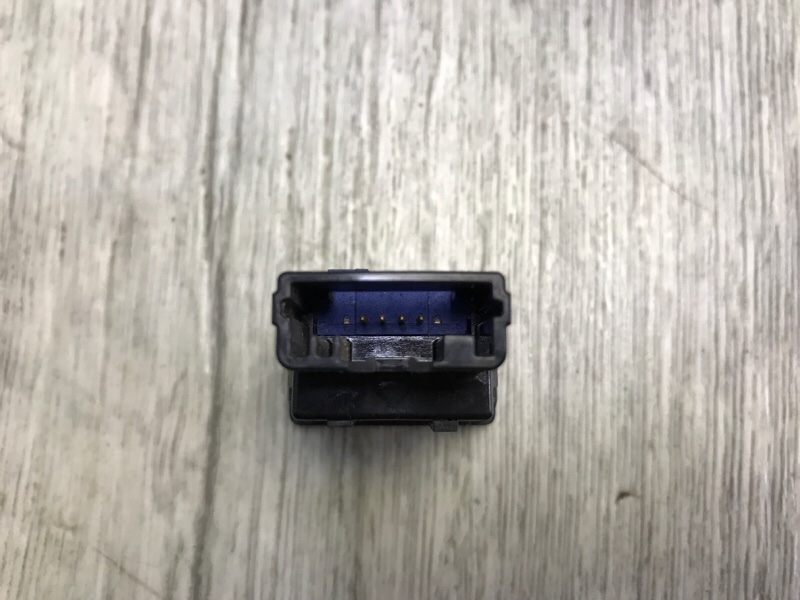 Кнопка курсовой устойчивости TOYOTA SIENNA 11-16 3.5 2GR-FE