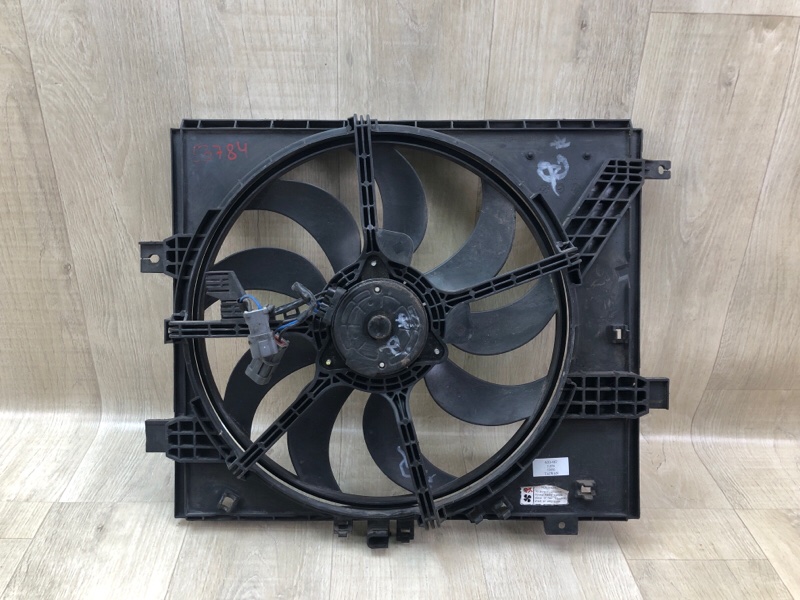 Диффузор вентилятора основного радиатора NISSAN VERSA B17 11-19 2015 1.6 HR16DE 214813AB3A Б/У