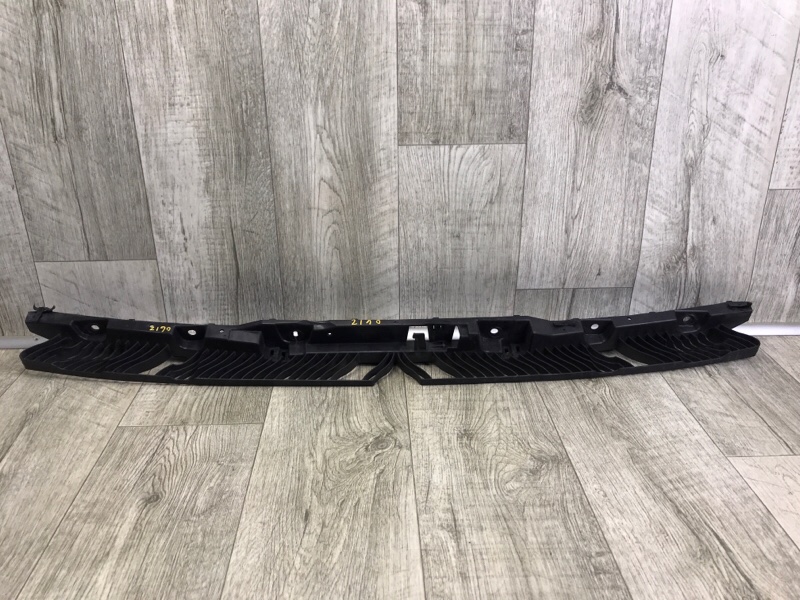 Кронштейн заднего бампера VOLKSWAGEN TIGUAN 16-23 2018 DGUA 2.0 5NN 807 863 Б/У