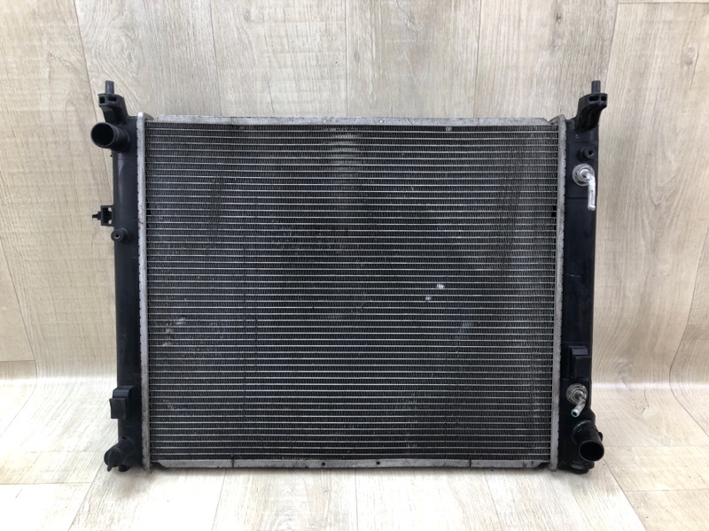 Радиатор основной NISSAN VERSA B17 11-19 2015 1.6 HR16DE 214603VB3A Б/У