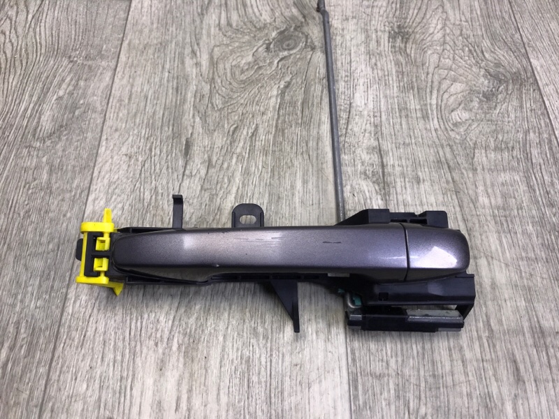 Ручка двери наружная задняя левая TOYOTA SIENNA 11-16 2014 3.5 2GR-FE 69230-08040-B1 Б/У
