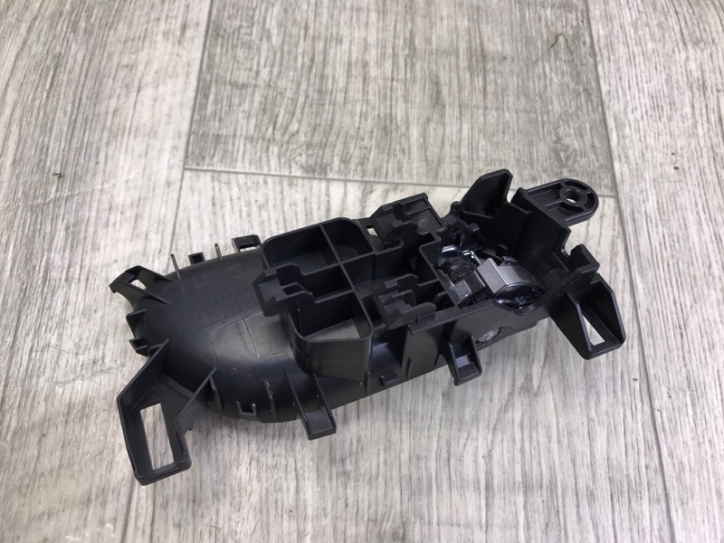 Ручка двери внутренняя задняя левая X-TRAIL/ROGUE T32 13-20 2.5 QR25