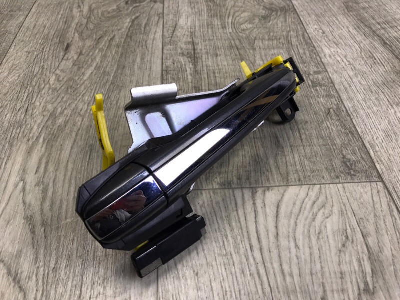 Ручка двери наружная задняя левая VENZA 09-16 2013 3.5 2GR-FE