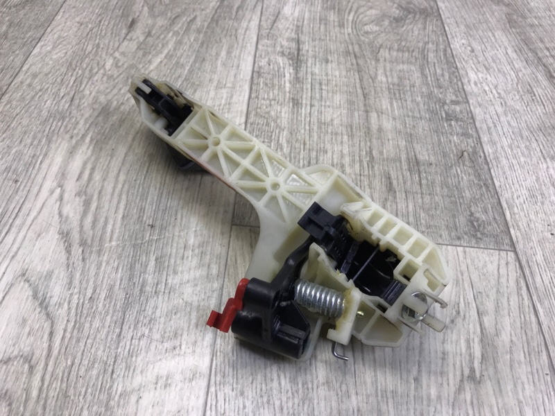 Ручка двери наружная задняя левая RIO FB 17- 2019 1.6 G4FM Ручка двери наружная задняя левая RIO FB 17- 2019 1.6 G4FM