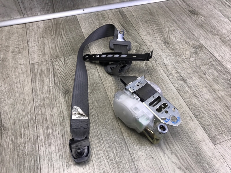 Ремень безопасности задний левый TOYOTA TACOMA 05-15 4.0 1GRFE