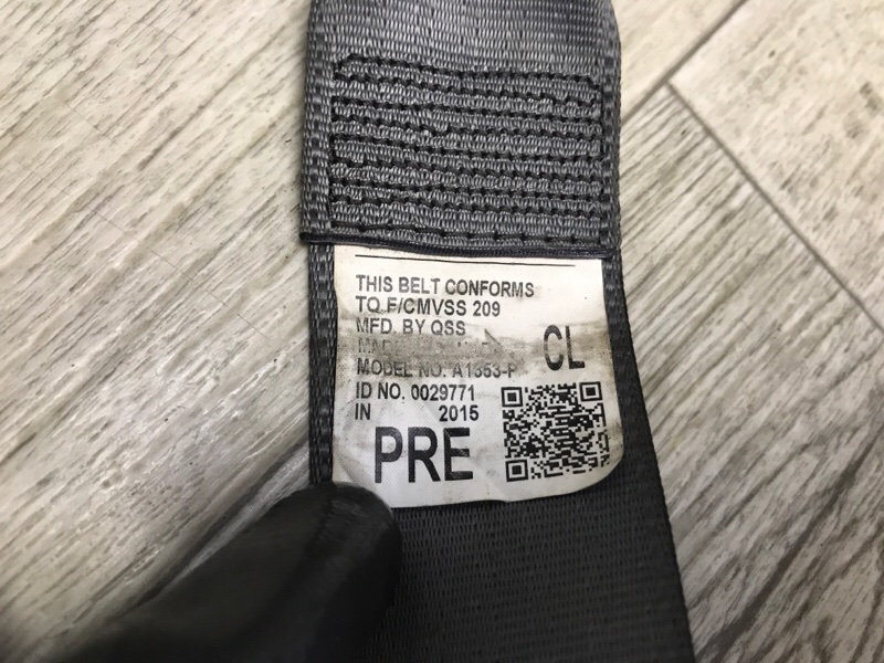 Ремень безопасности задний левый TACOMA 05-15 2015 4.0 1GRFE