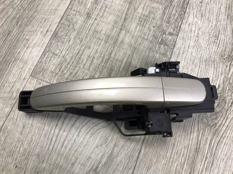 Ручка двери наружная задняя левая FORD FOCUS 10-18 2017 2.0 C20HDEX CV6Z-5422404-CA Б/У