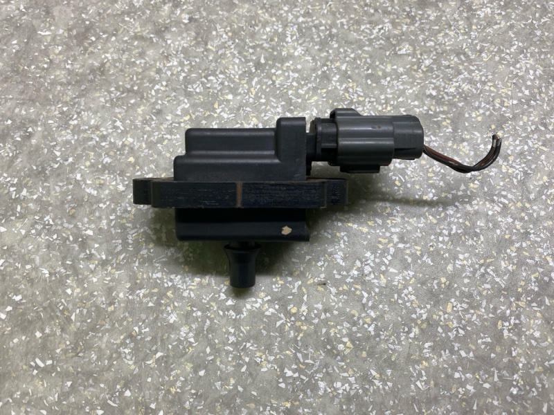 Катушка зажигания SUZUKI GRAND VITARA 98-05 2003 H25A 2.5 33410-77E21 Б/У