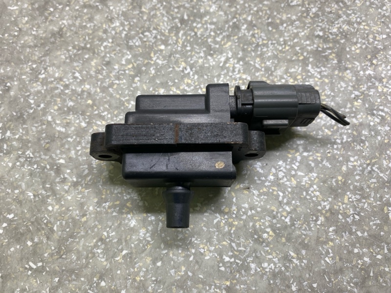 Катушка зажигания SUZUKI GRAND VITARA 98-05 2003 H25A 2.5 33410-77E21 Б/У