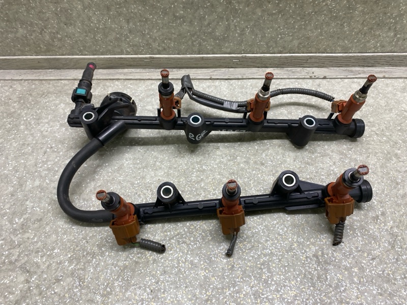 Запчасть форсунка топливная TOYOTA HIGHLANDER 07-13 3.5 2GR-FE 23209-31050 Б/У Форсунка топливная TOYOTA HIGHLANDER 07-13 3.5 2GR-FE 23209-31050 Б/У