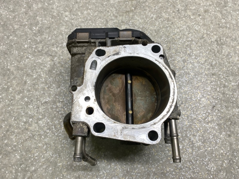 Дроссельная заслонка TUNDRA 99-06 2UZFE