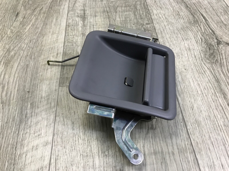 Ручка двери внутренняя задняя левая TOYOTA TACOMA 05-15 4.0 1GRFE
