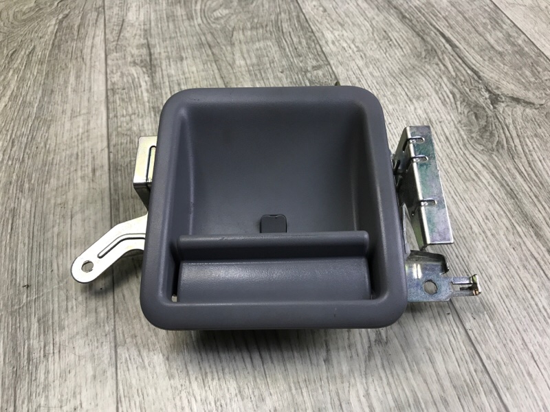 Ручка двери внутренняя задняя левая TACOMA 05-15 2015 4.0 1GRFE