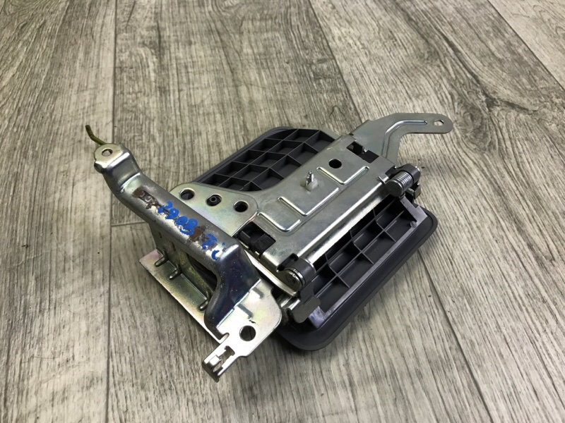 Ручка двери внутренняя задняя левая TACOMA 05-15 2015 4.0 1GRFE