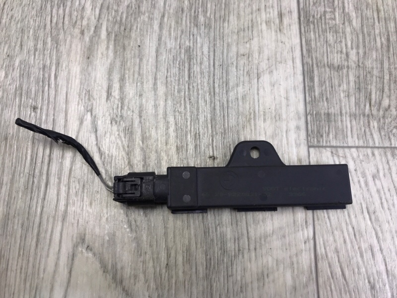 Антенна BMW I3 (I01) 13–22 2017 W20K06A 65209220831 Б/У