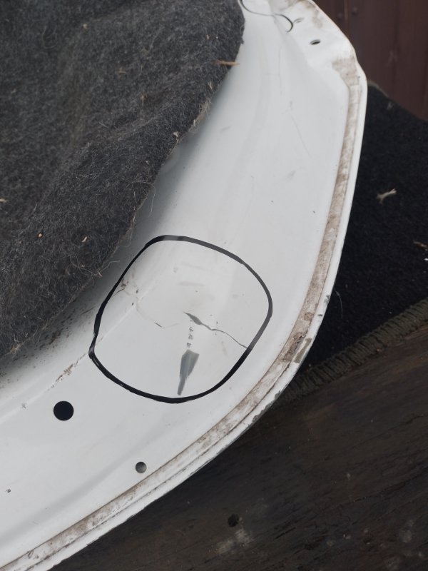 Крышка багажника CAMRY 50 12-15