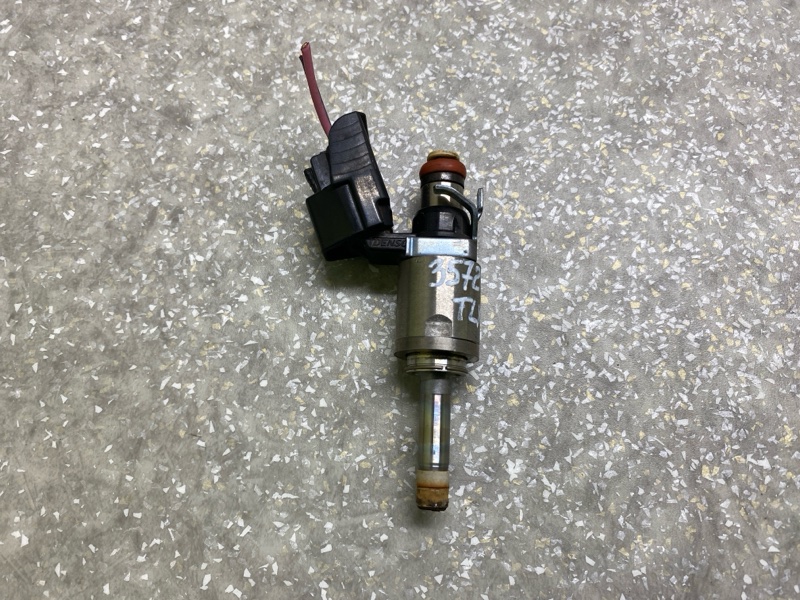 Запчасть форсунка топливная ACURA TLX 14-17 2015 2.4 K24W7 16010-5A2-305 Б/У Форсунка топливная ACURA TLX 14-17 2015 2.4 K24W7 16010-5A2-305 Б/У