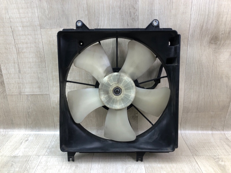 Диффузор вентилятора основного радиатора левый SUZUKI SX4 06-13 2009 J20A 17760-54L00 Б/У