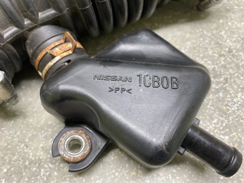 Патрубок воздушного фильтра правый INFINITI FX/QX70 S51 08-17 3.5 VQ35HR