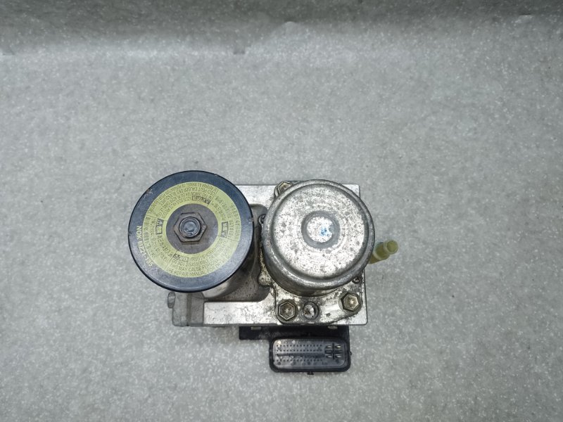 Блок ABS CAMRY 40 06-11 2009 2.4 2AZFXE