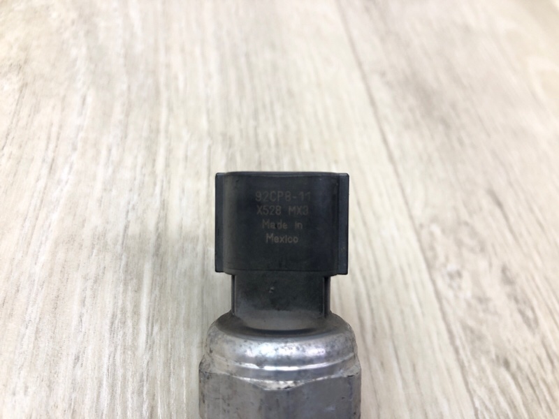 Датчик давления кондиционера VERSA B17 11-19 2017 1.6 HR16DE