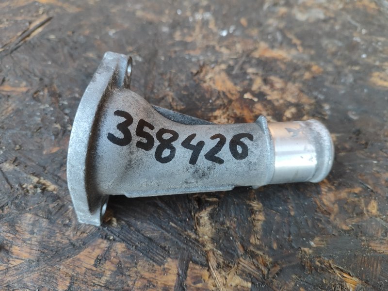 Корпус термостата LEXUS HS250H (ANF10) 09-12 2009 2.4 2AZFXE 16321-28020 Б/У