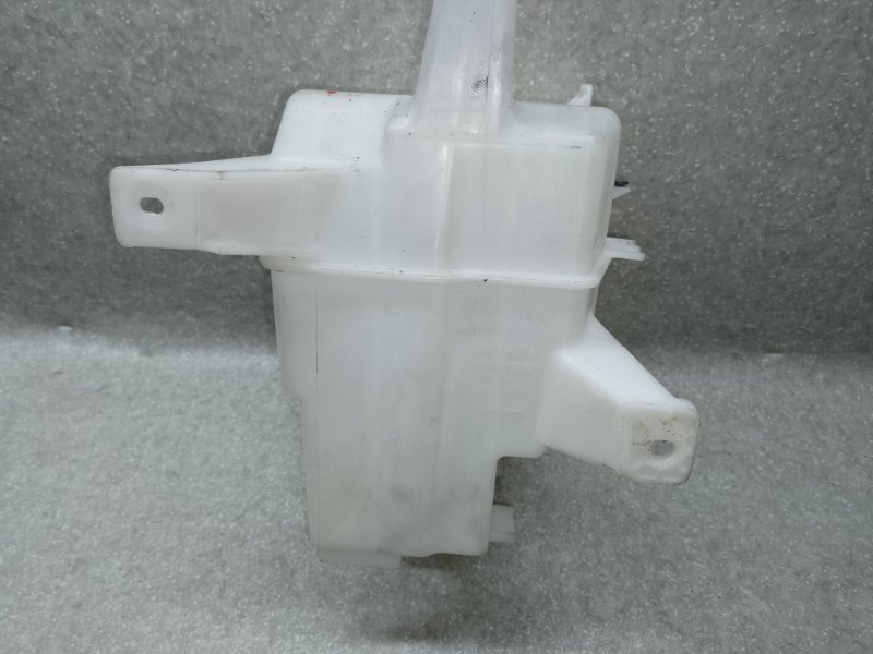 Бачок омывателя CAMRY 40 06-11 2009 2.4 2AZFXE