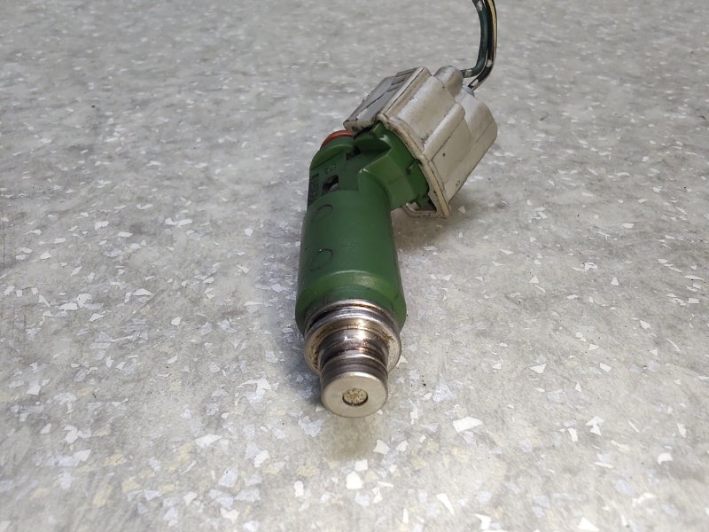 Форсунка топливная COROLLA 120 00-07 1.8 1ZZFE Форсунка топливная COROLLA 120 00-07 1.8 1ZZFE