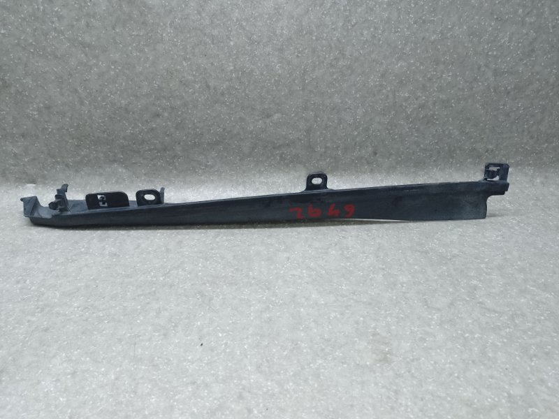 Накладка крыла переднего внутренняя правая CAMRY 40 06-11 2009 2.4 2AZFXE