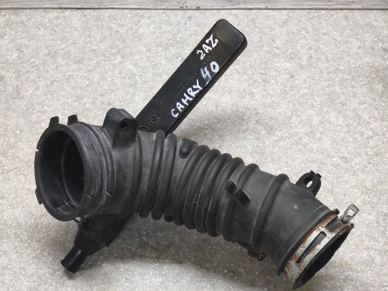 Патрубок воздушного фильтра CAMRY 40 06-11 2.4 2AZ-FE Патрубок воздушного фильтра CAMRY 40 06-11 2.4 2AZ-FE