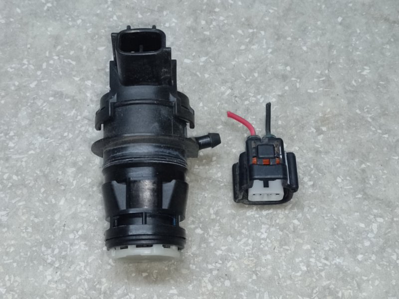 Насос омывателя стекла передний TOYOTA CAMRY 40 06-11 2009 2.4 2AZFXE 85330-60190 Б/У
