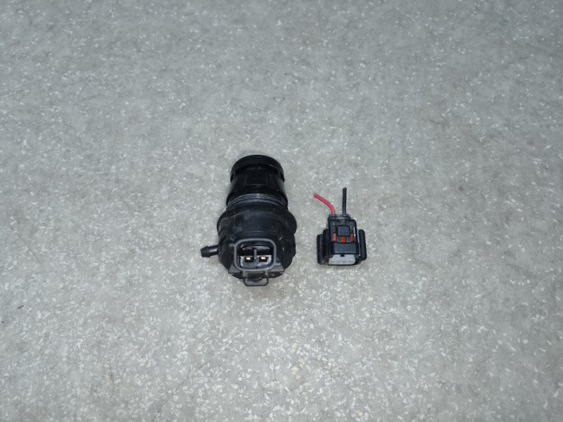 Насос омывателя стекла передний CAMRY 40 06-11 2009 2.4 2AZFXE