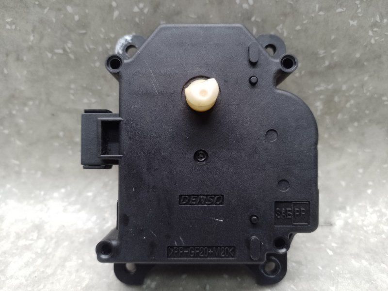 Моторчик заслонки печки CAMRY 40 06-11 2009 2.4 2AZFXE